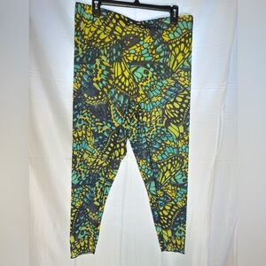 YITTY Vibrant Butterfly Print Leggings